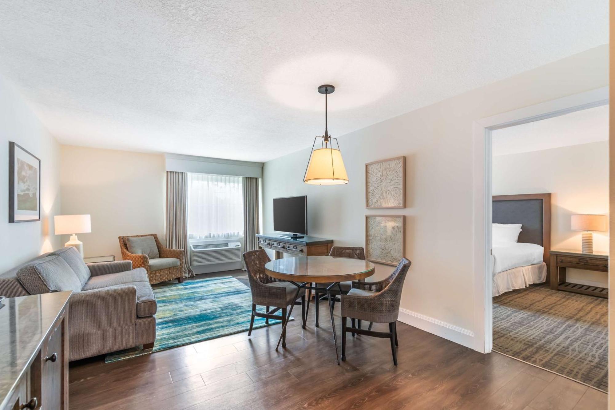 Best Western Plus University Park Inn & Suites Ames Extérieur photo