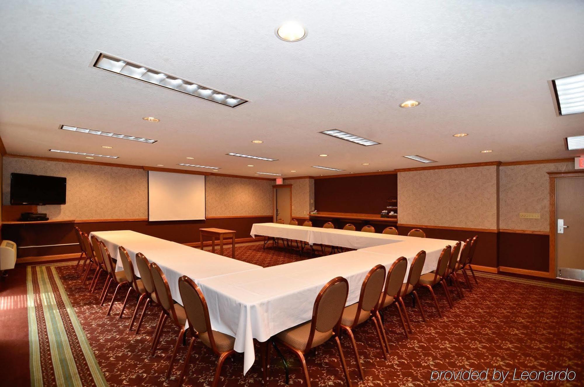 Best Western Plus University Park Inn & Suites Ames Extérieur photo