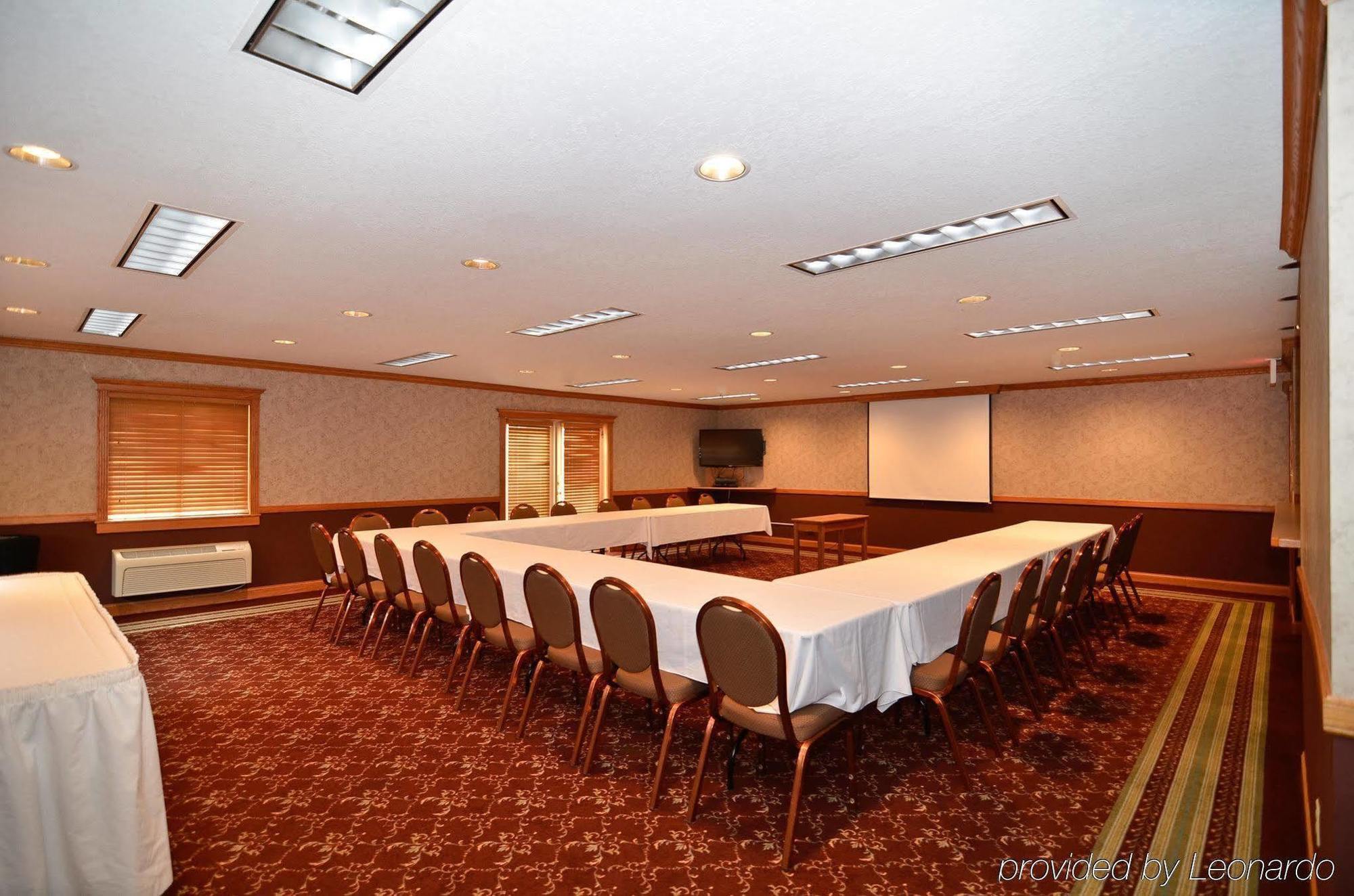 Best Western Plus University Park Inn & Suites Ames Extérieur photo